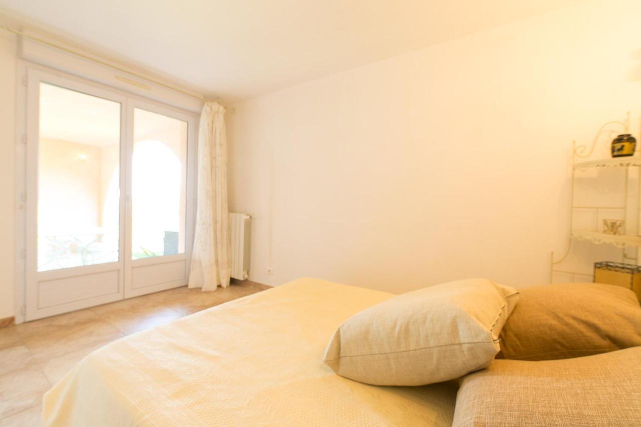 T2 Rez De Apartment